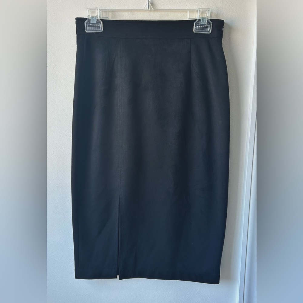 Tahari Stretchy Faux Leather Black Pencil Skirt